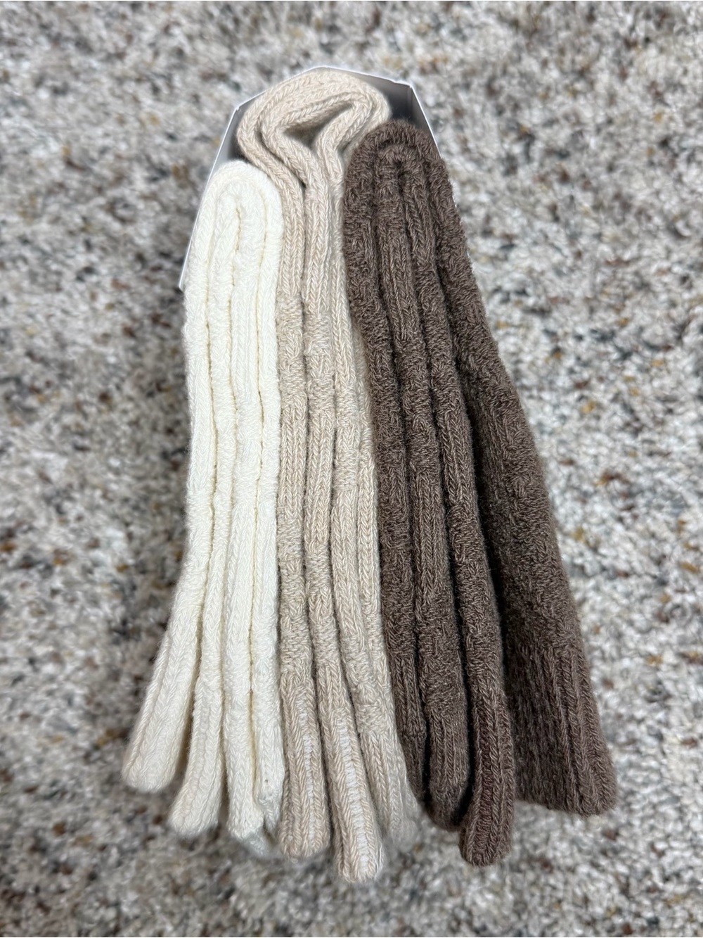 Universal Thread 3 Pack Cotton Blend Crew Socks White Brown Tan Neutral 4-10 NWT - Picture 2 of 5